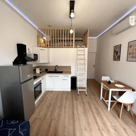 Montsejour - Superbe Climatise Mezzanine Apartment